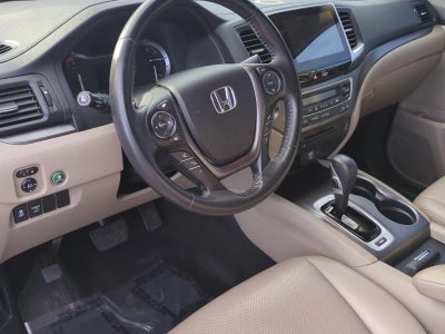 2017 Honda Ridgeline RTL-T 4x2 Crew Cab 5.3' Bed