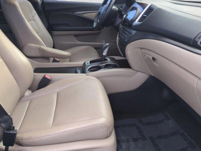 2017 Honda Ridgeline RTL-T 4x2 Crew Cab 5.3' Bed