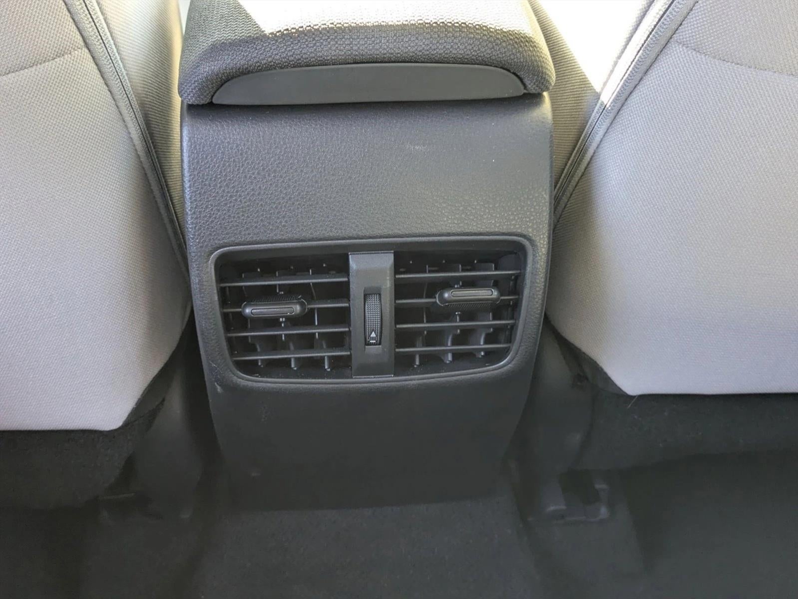 2026 Toyota Corolla Cross L 2WD (Natl)