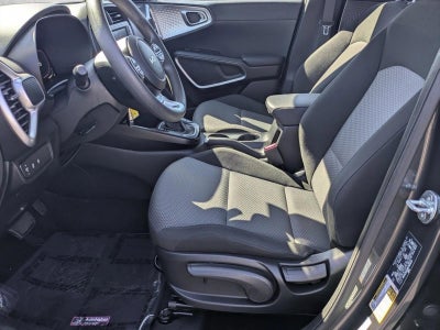 2024 Kia Soul LX IVT