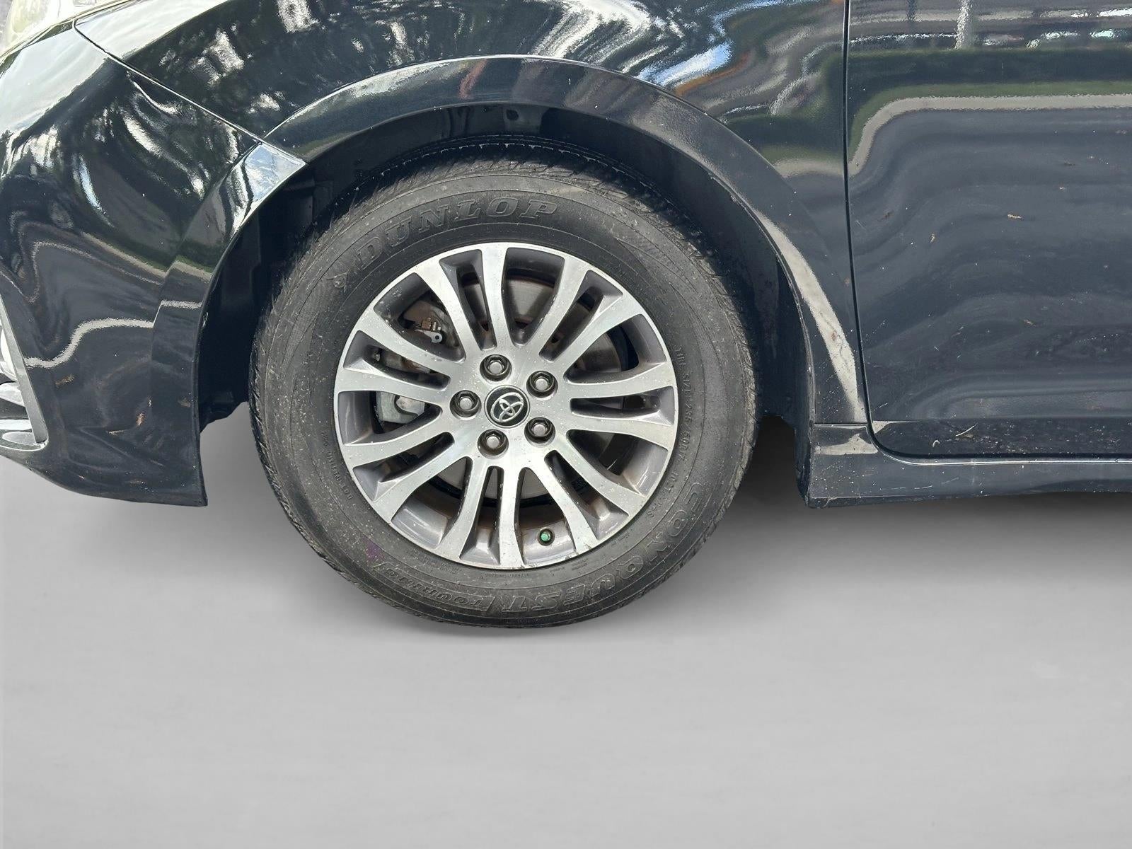 2020 Toyota Sienna XLE FWD 8-Passenger (Natl)