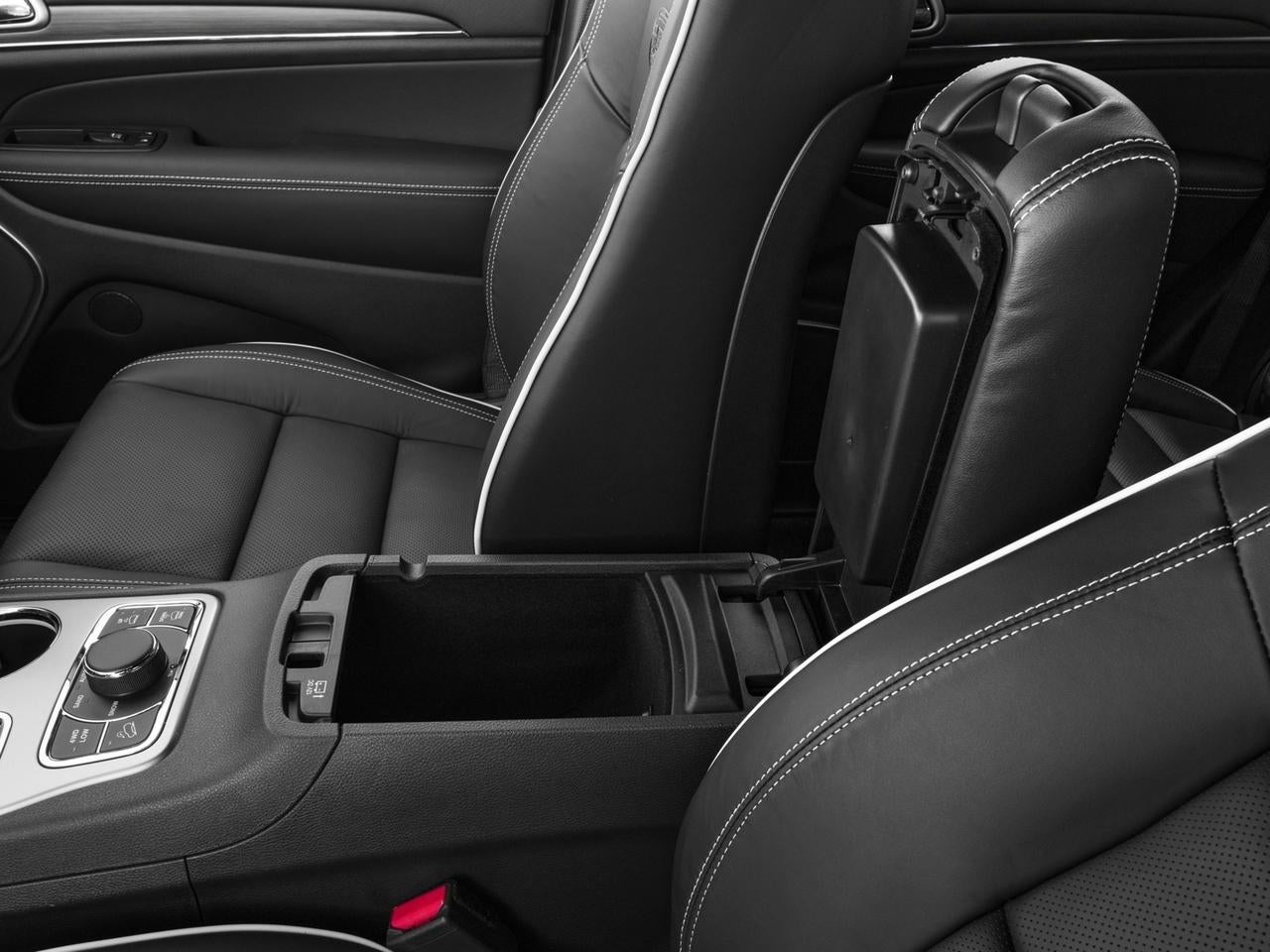 2017 Jeep Grand Cherokee Overland 4x2