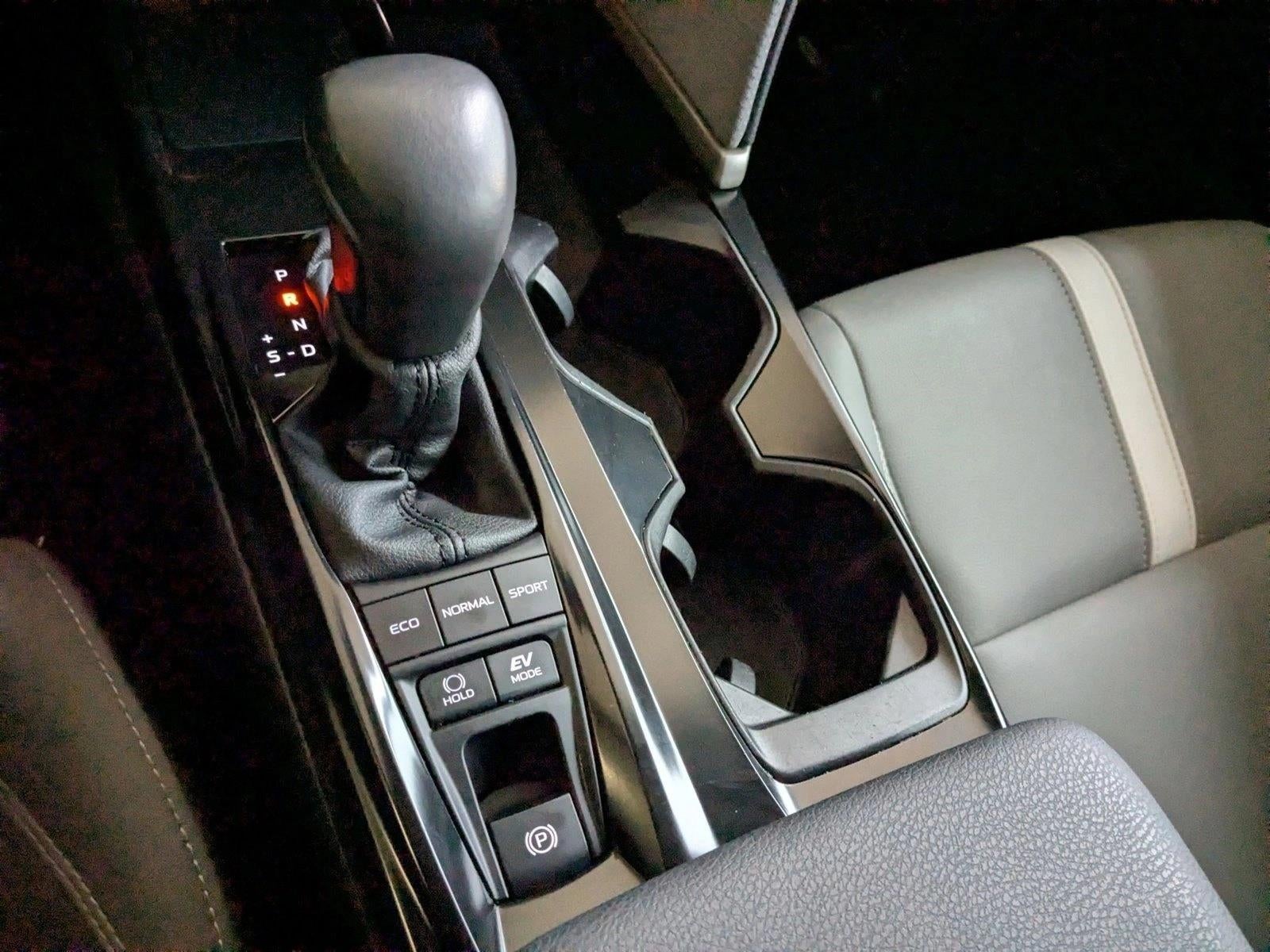 2025 Toyota Camry SE (SE)