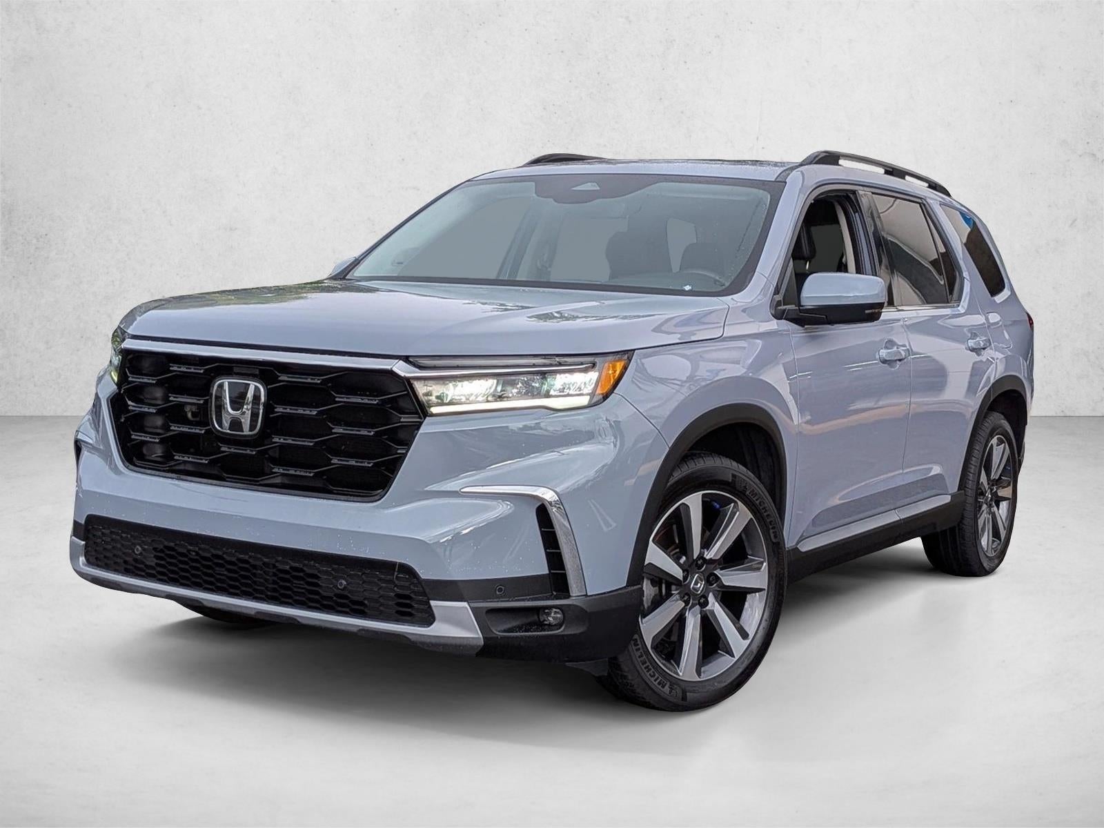 2023 Honda Pilot Touring 2WD