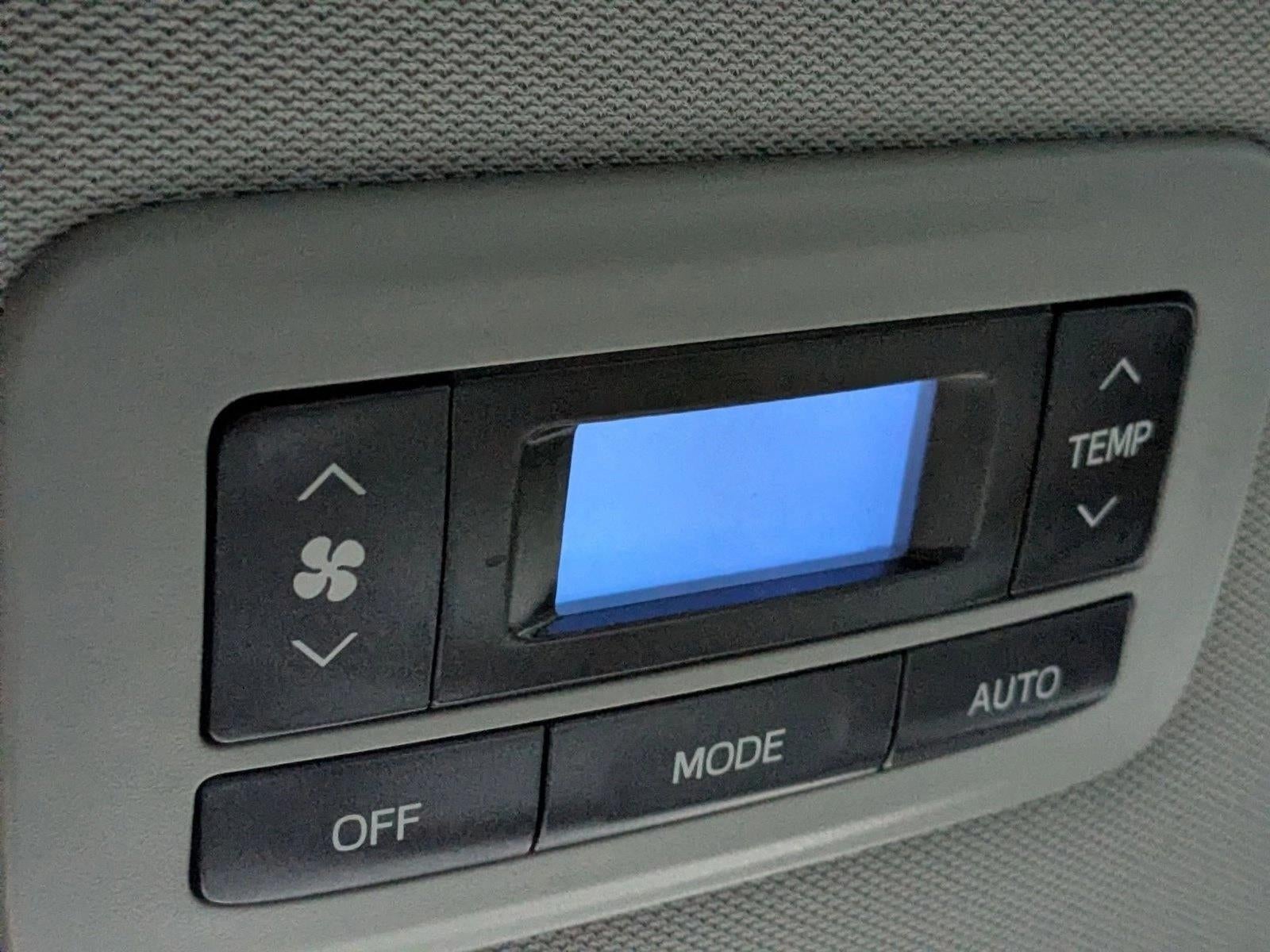 2018 Toyota Sienna XLE FWD 8-Passenger (Natl)