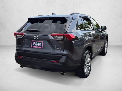 2019 Toyota RAV4 XLE Premium FWD (Natl)