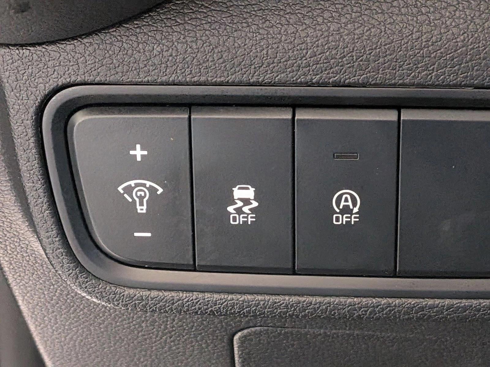 2023 Kia Soul LX IVT