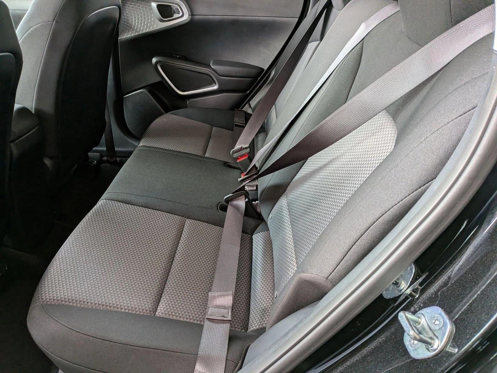 2023 Kia Soul LX IVT