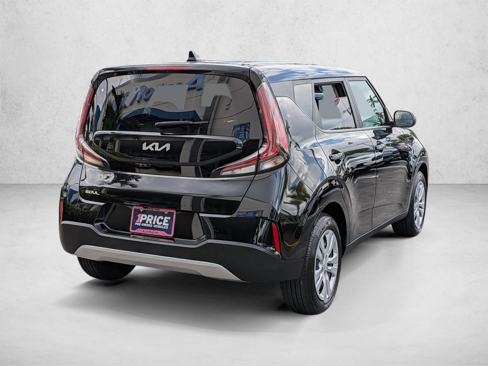 2023 Kia Soul LX IVT