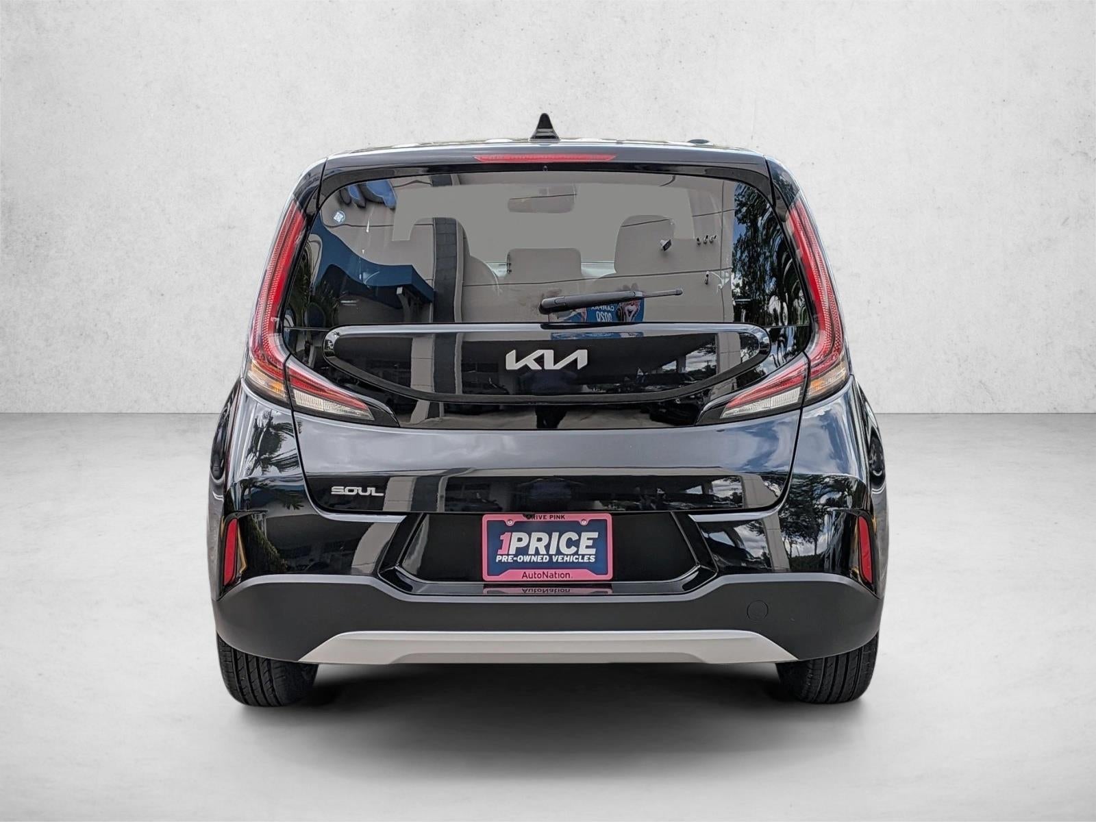 2023 Kia Soul LX IVT
