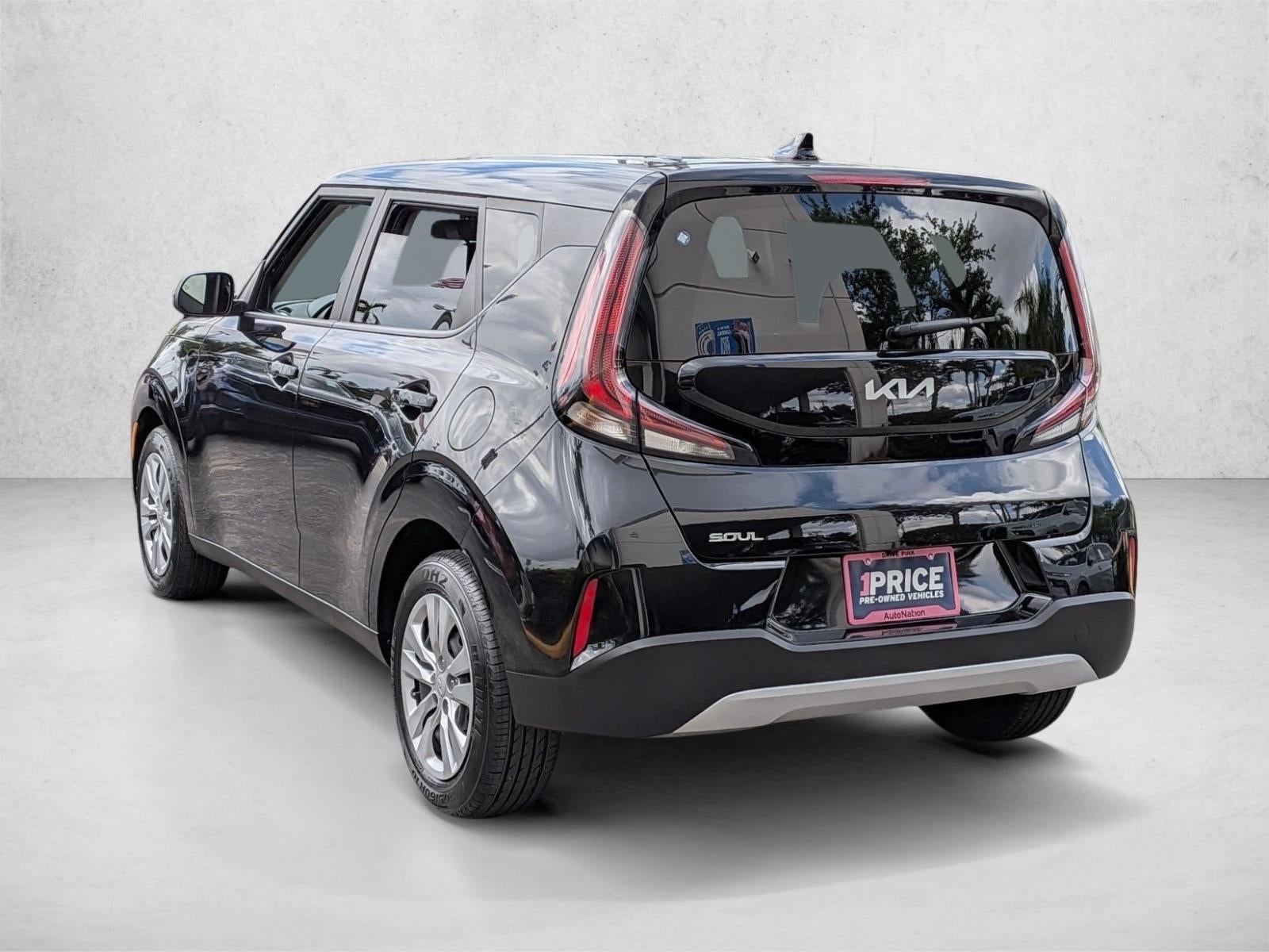 2023 Kia Soul LX IVT