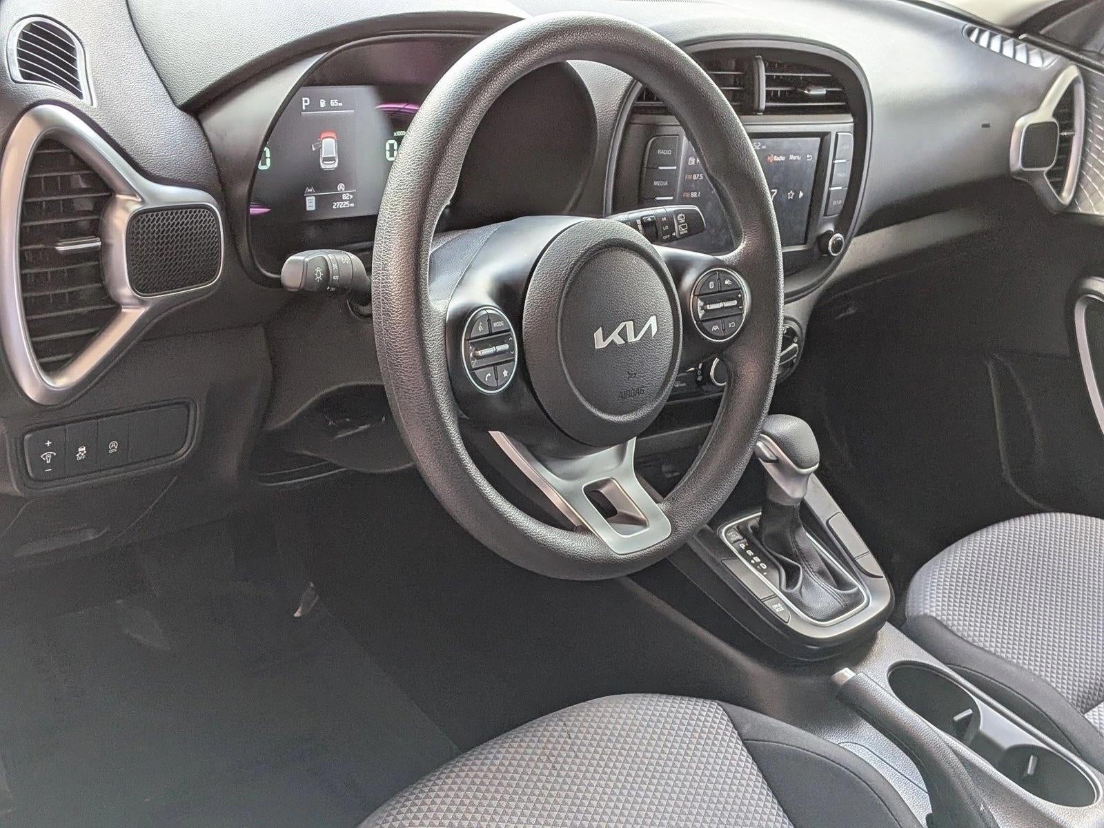 2023 Kia Soul LX IVT