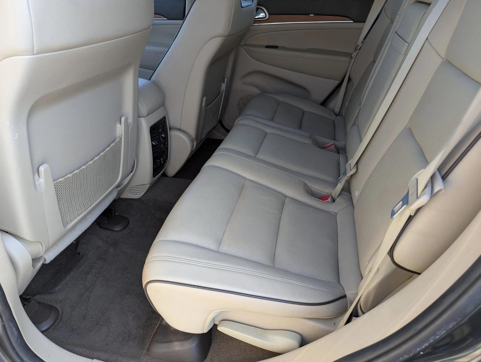 2011 Jeep Grand Cherokee 4WD 4dr Overland