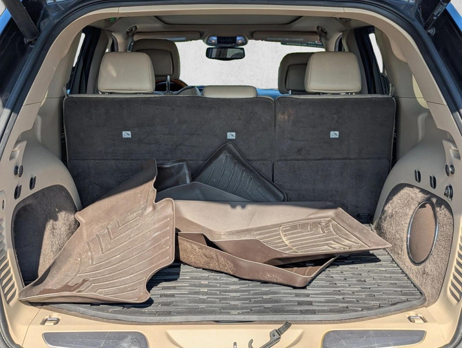 2011 Jeep Grand Cherokee 4WD 4dr Overland