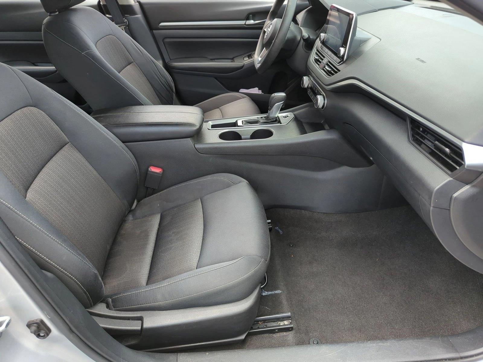 2022 Nissan Altima 2.5 SV Sedan
