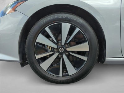 2022 Nissan Altima 2.5 SV Sedan