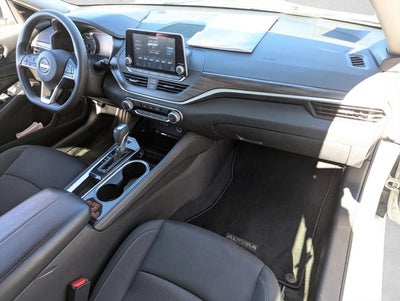 2023 Nissan Altima 2.5 SV Sedan