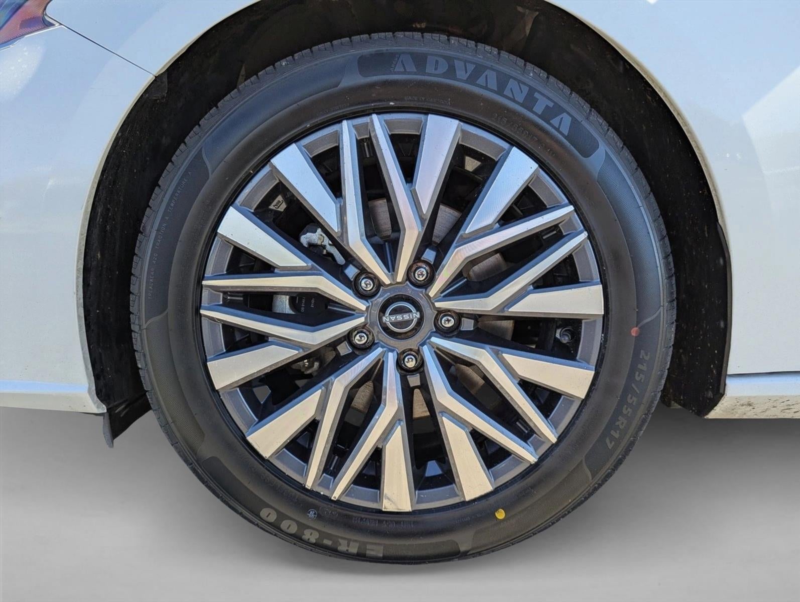 2023 Nissan Altima 2.5 SV Sedan