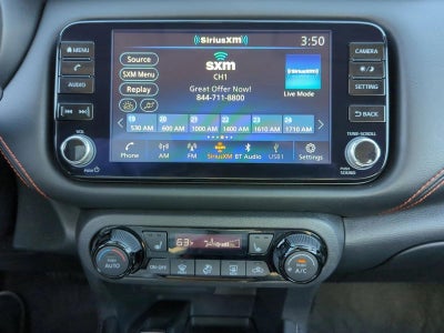 2023 Nissan Kicks SR FWD