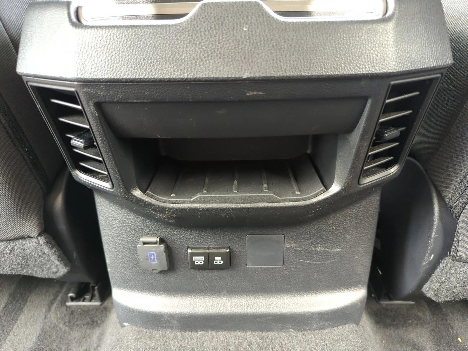 2024 Toyota Tundra 4WD 4WD SR5 CrewMax 5.5' Bed (SE)