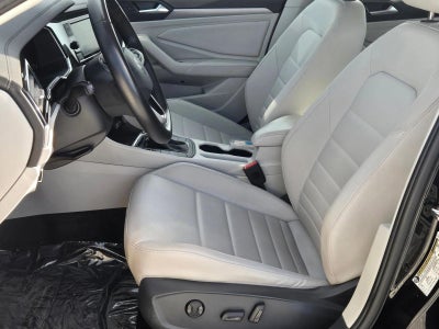 2024 Volkswagen Jetta SE Auto