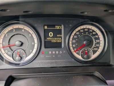 2017 RAM 1500 Express 4x2 Crew Cab 5'7" Box
