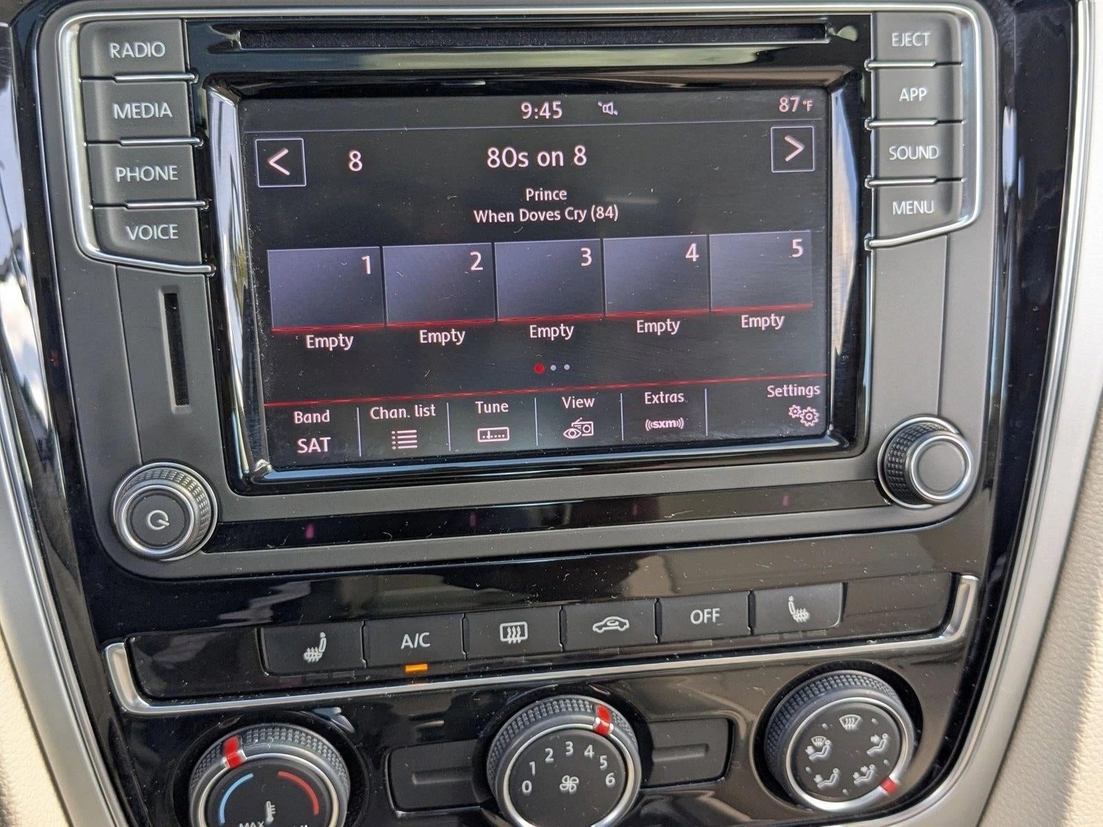 2019 Volkswagen Passat 2.0T Wolfsburg Edition Auto