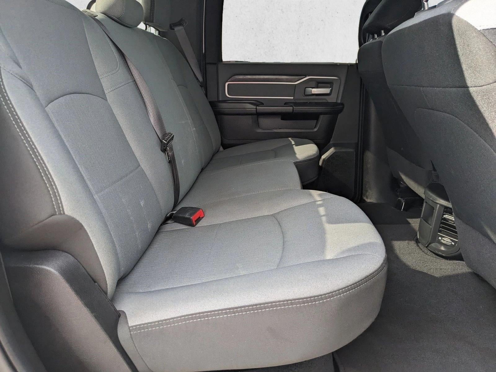 2022 RAM 2500 Big Horn 4x4 Crew Cab 6'4" Box