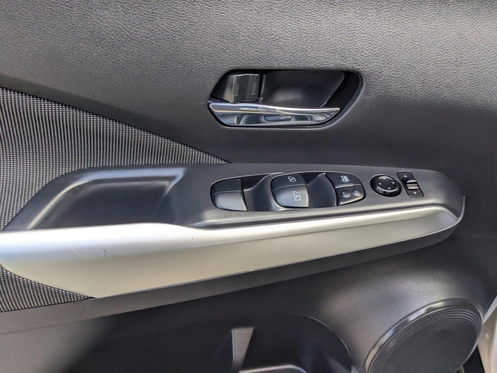 2020 Nissan Kicks SV FWD