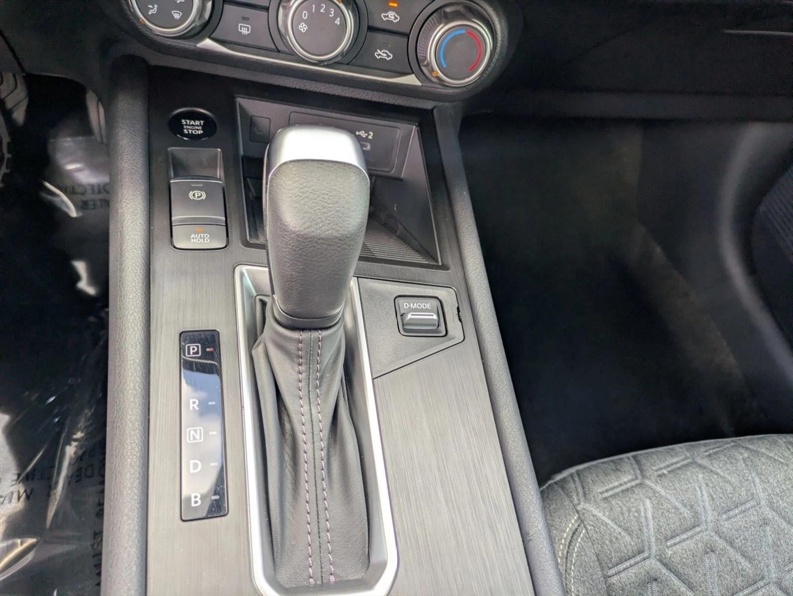 2025 Nissan Kicks SV FWD