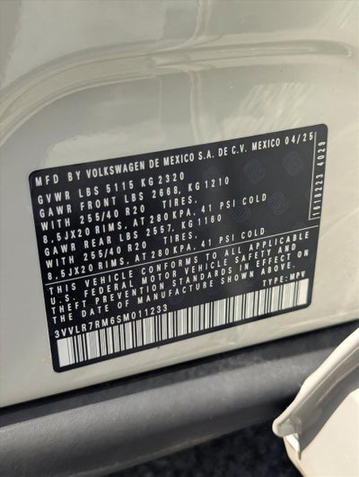 2025 Volkswagen Tiguan 2.0T SEL R-Line 4MOTION