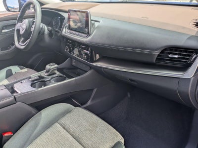 2023 Nissan Rogue FWD SV *Ltd Avail*