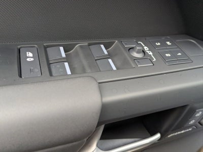 2025 Land Rover Defender 110 P300 S