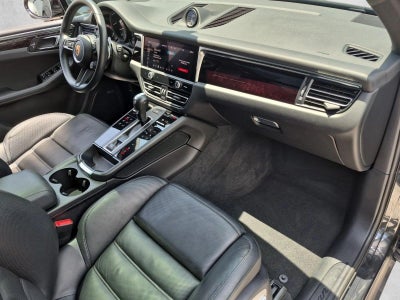 2023 Porsche Macan AWD