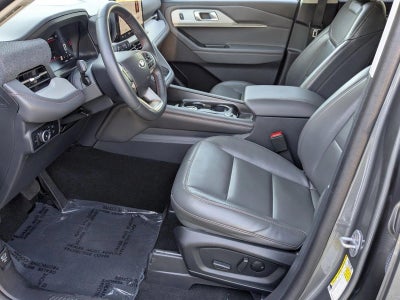 2025 Ford Explorer Active RWD