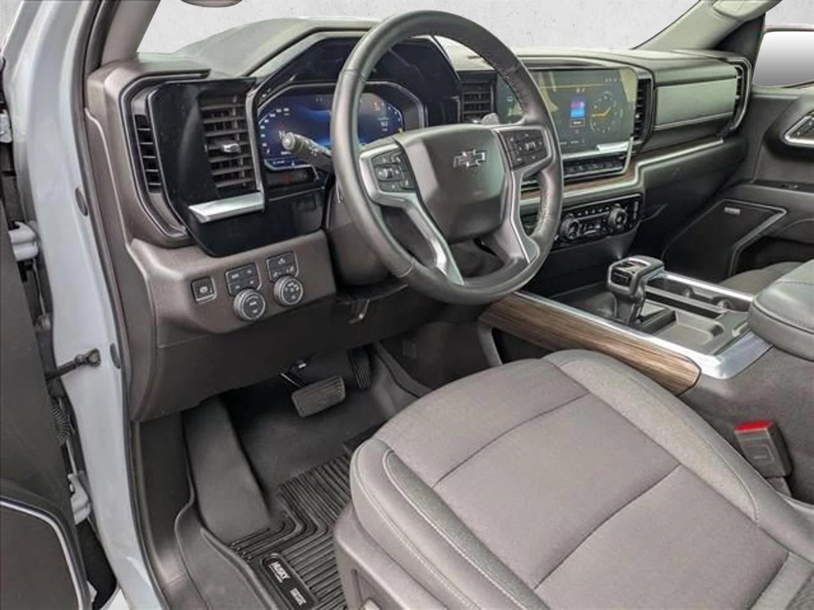 2024 Chevrolet Silverado 1500 Crew Cab Short Box 4-Wheel Drive RST