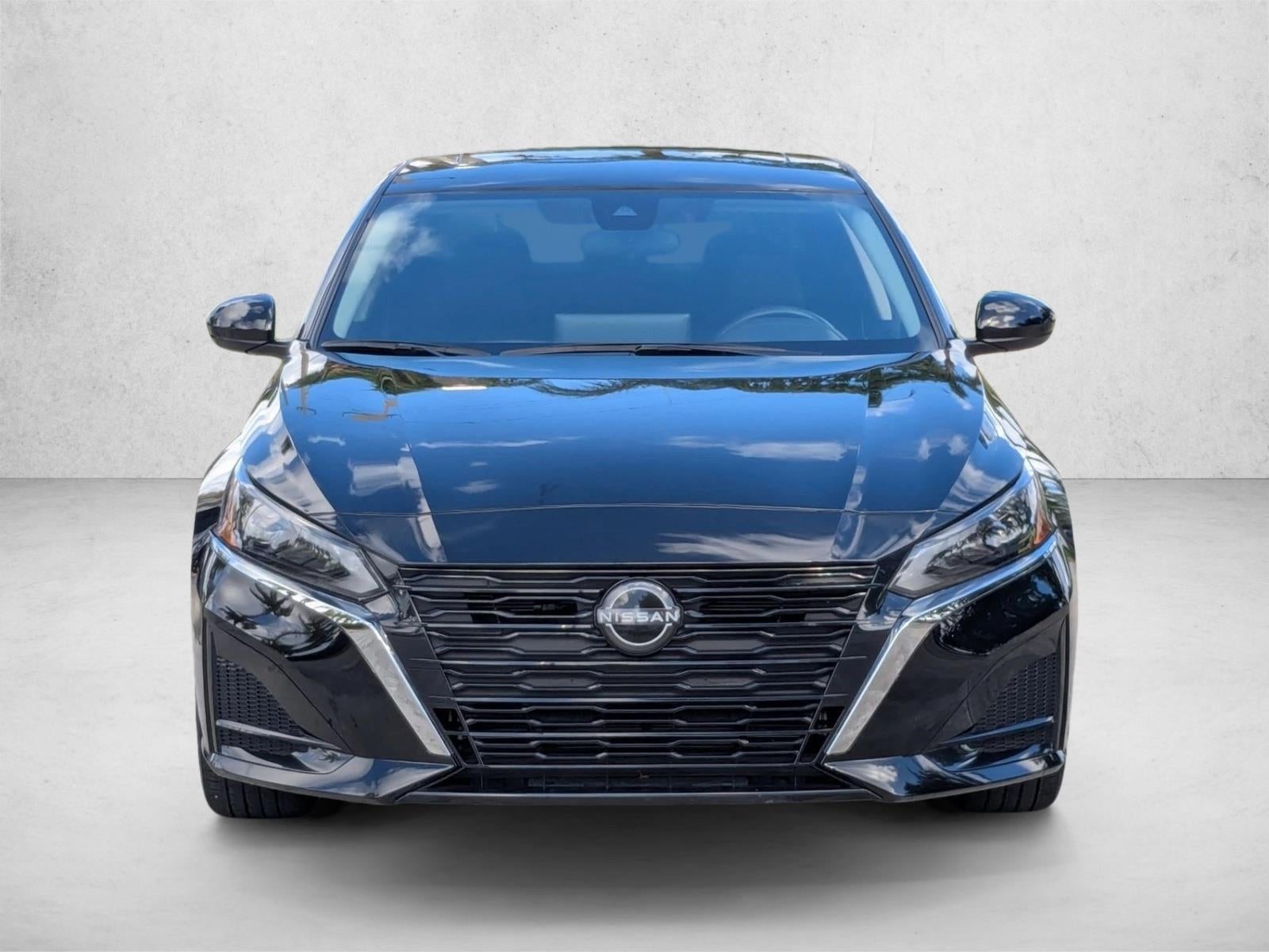 2024 Nissan Altima 2.5 SV Sedan