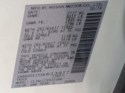 2025 Nissan Frontier Crew Cab 4x2 SV