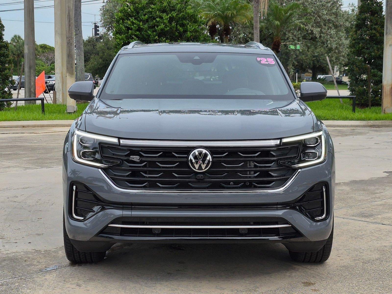 2025 Volkswagen Atlas Cross Sport 2.0T SEL Premium R-Line 4MOTION