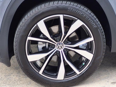 2025 Volkswagen Atlas Cross Sport 2.0T SEL Premium R-Line 4MOTION