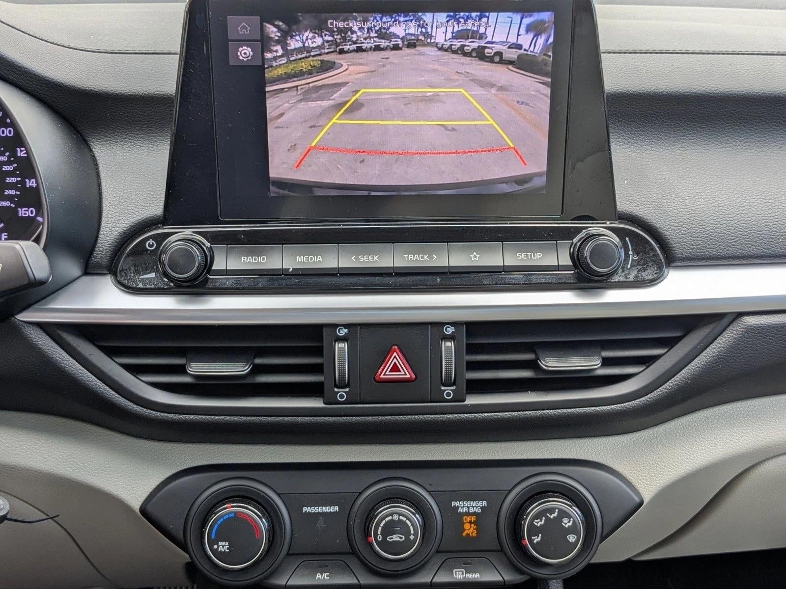 2023 Kia Forte LXS IVT