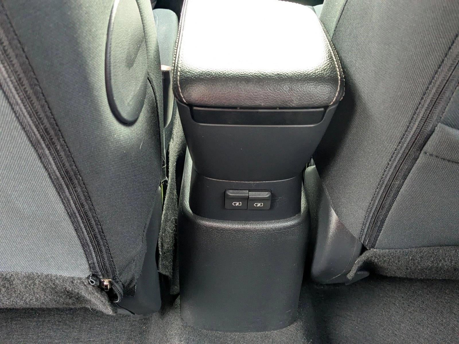 2023 Nissan Kicks S FWD