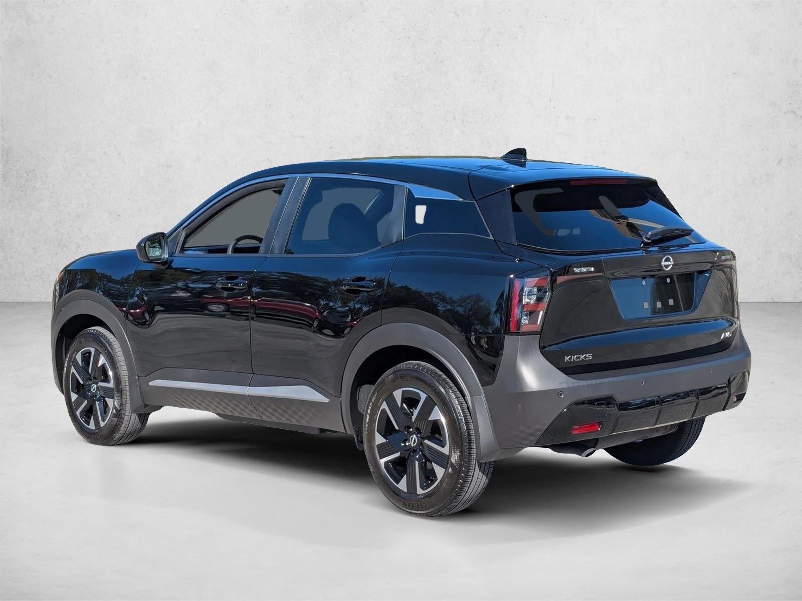 2025 Nissan Kicks SV AWD