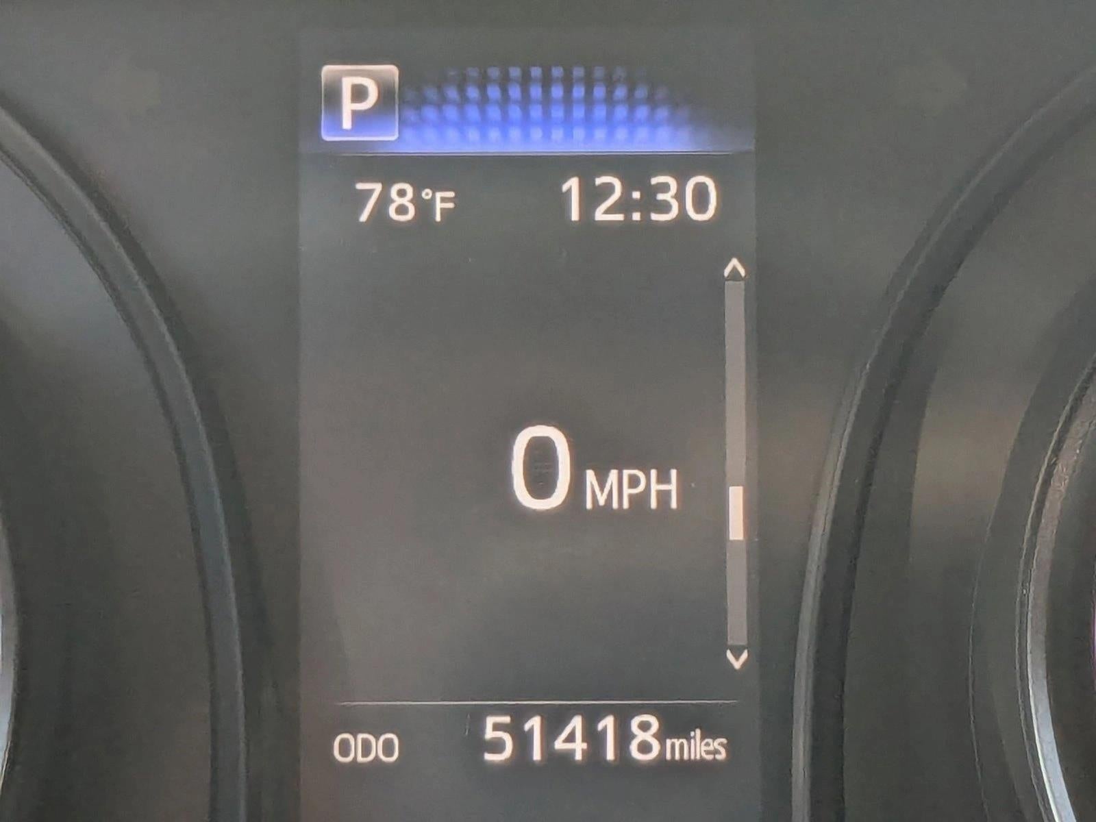 2023 Toyota Camry SE Auto (SE)