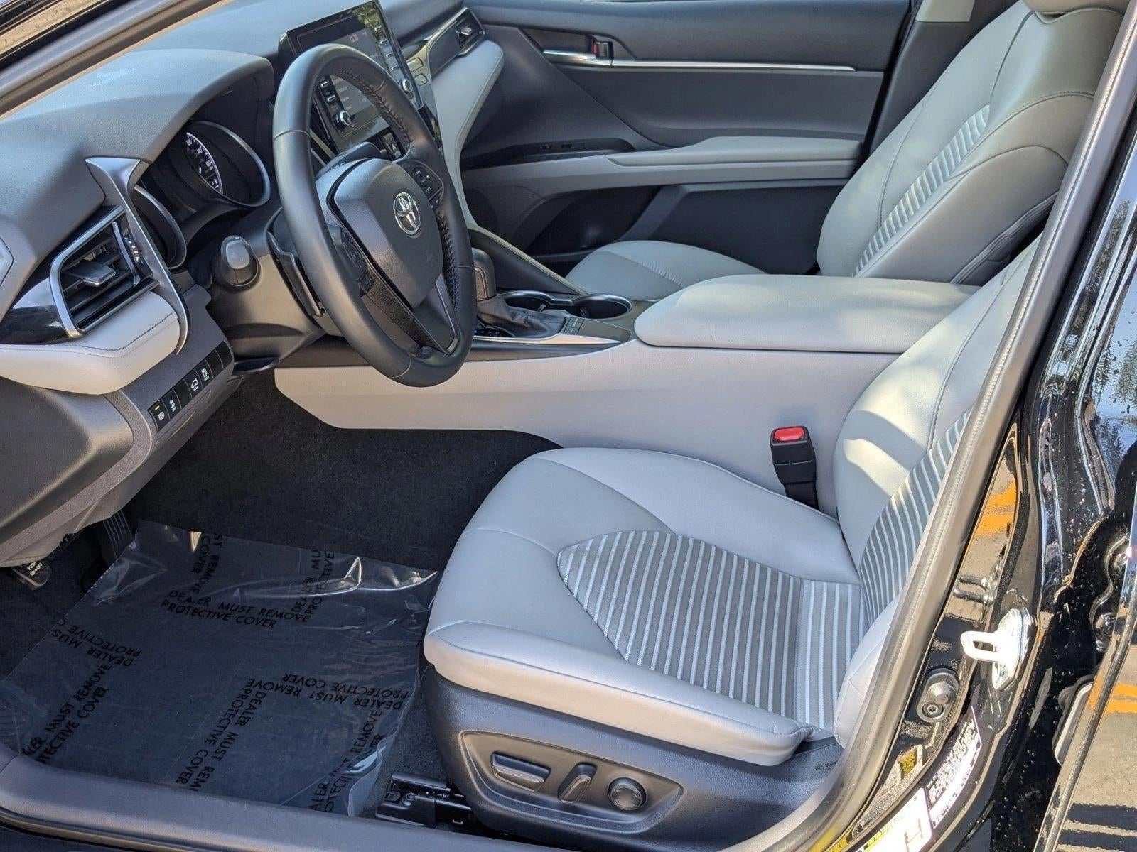 2023 Toyota Camry SE Auto (SE)