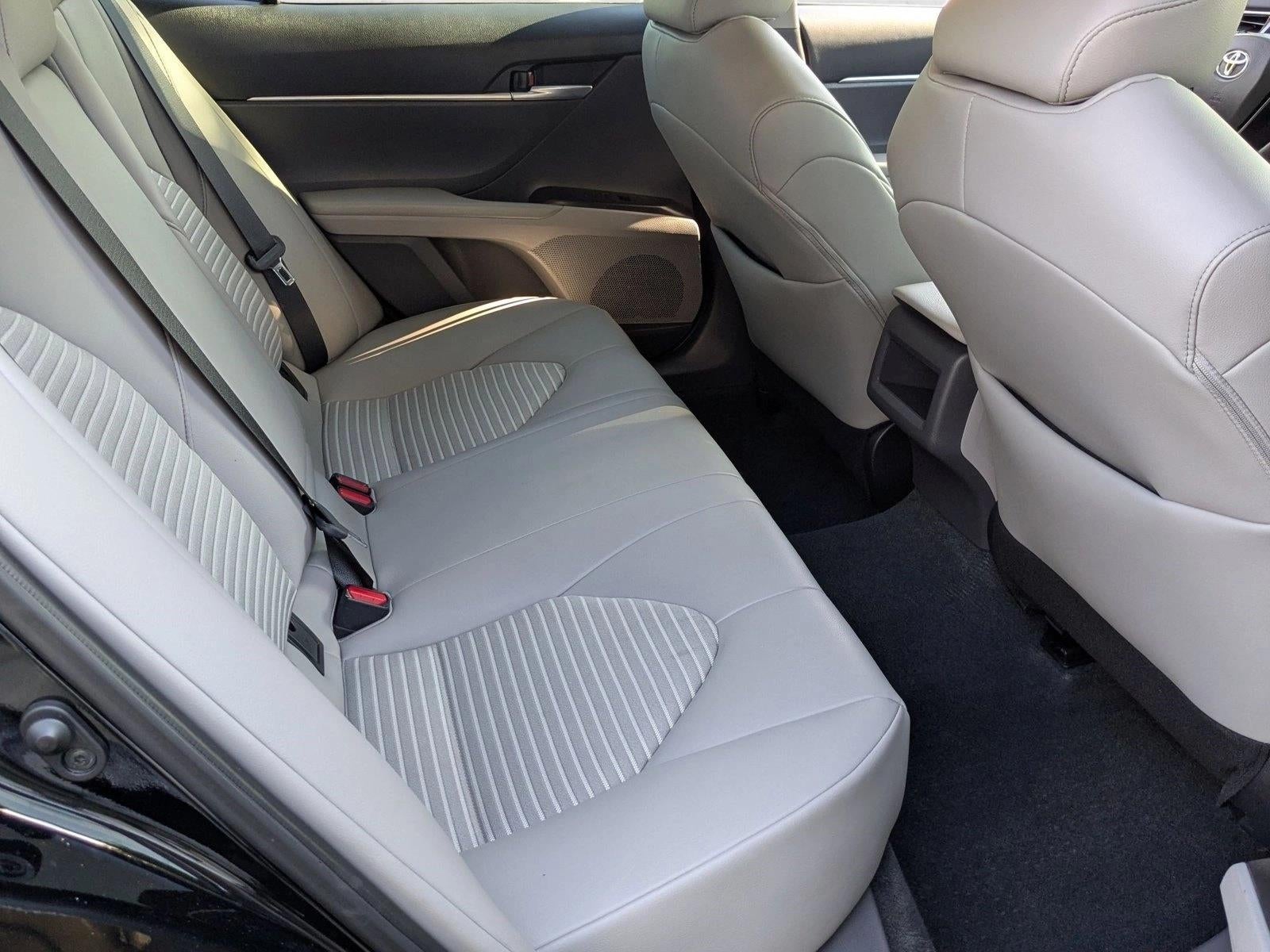 2023 Toyota Camry SE Auto (SE)