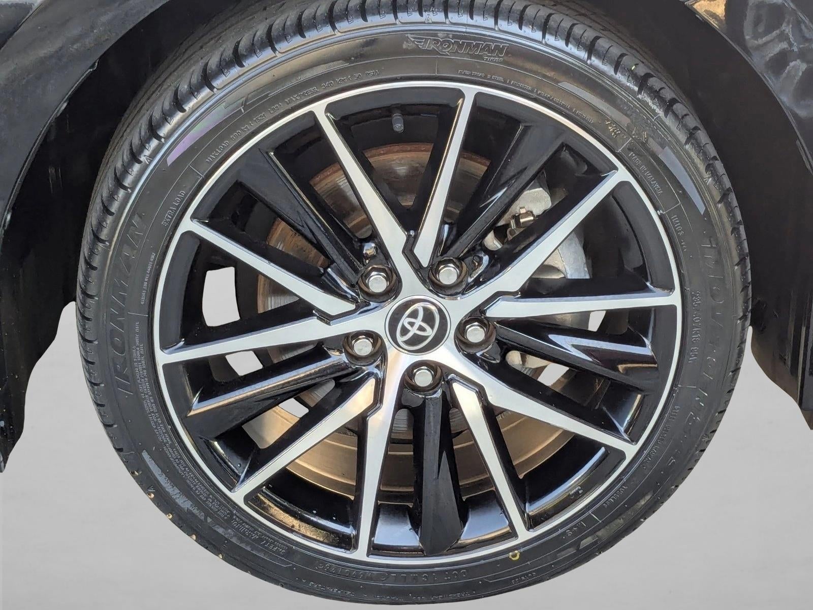 2023 Toyota Camry SE Auto (SE)