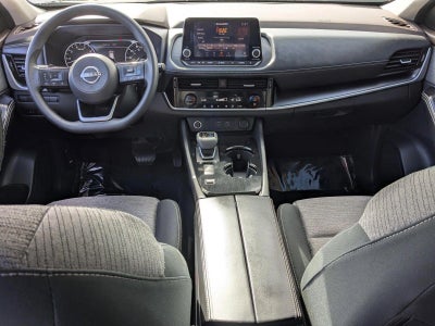 2022 Nissan Rogue FWD SV