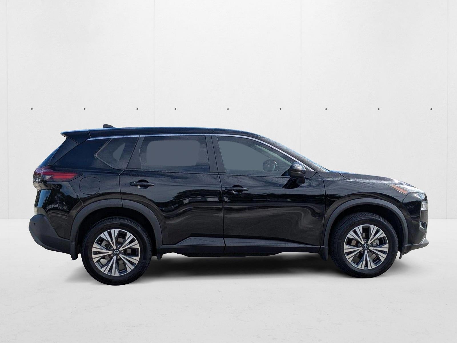 2022 Nissan Rogue FWD SV