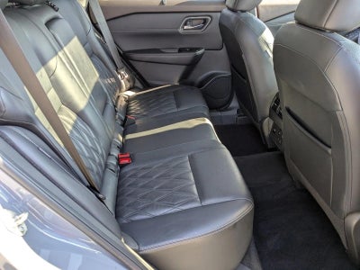 2021 Nissan Rogue AWD Platinum